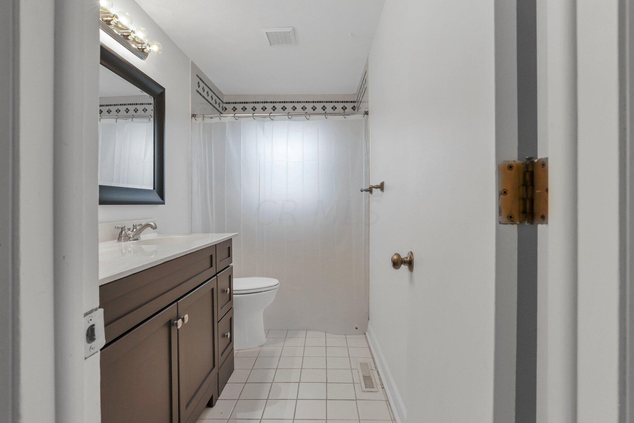 2686 Brownfield Road Columbus, OH 43232 - Photo 23 of 37 Upstairs Hall Full Bathroom