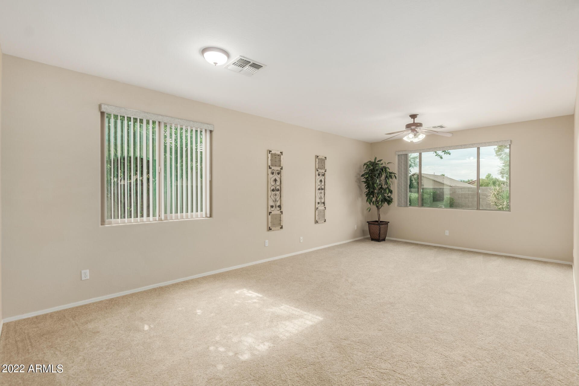 43346 West Venture Road Maricopa, AZ 85138 - Photo 7 of 51 09 - Venture