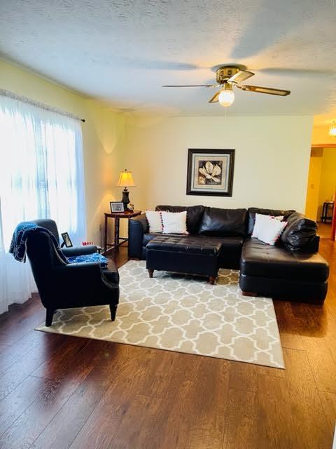 3231 Barbourville Road London, KY 40744 - Photo 11 of 34 3E253F96-76A1-4171-842E-A784AFB4892B