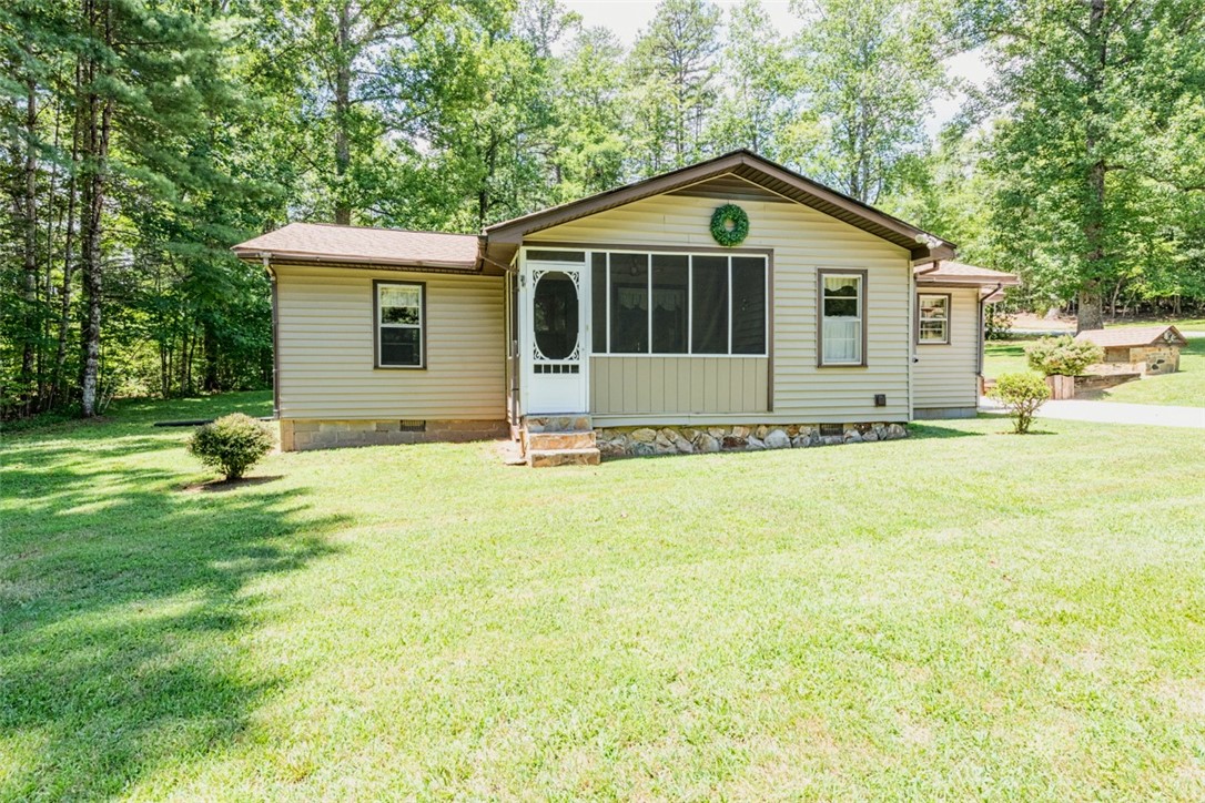 265 Chattooga Lake Road Mountain Rest, SC 29664 - Photo 2 of 50