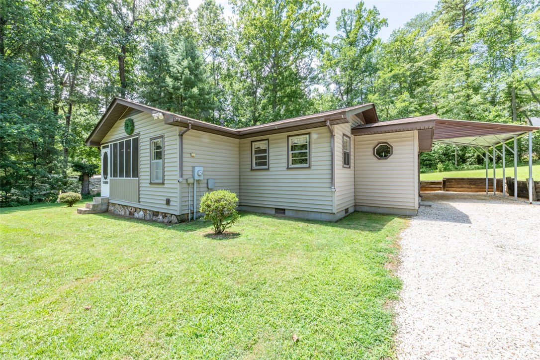 265 Chattooga Lake Road Mountain Rest, SC 29664 - Photo 8 of 50