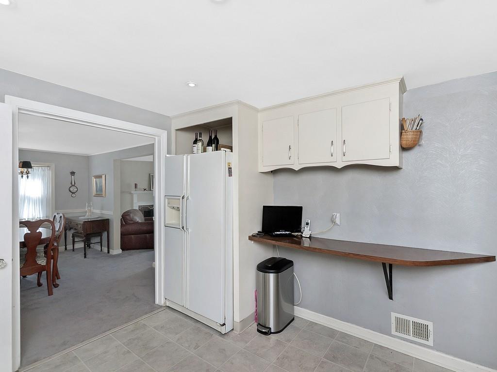 125 Sheffield Road Waltham, MA 02451 - Photo 6 of 41 Gallery Image 6