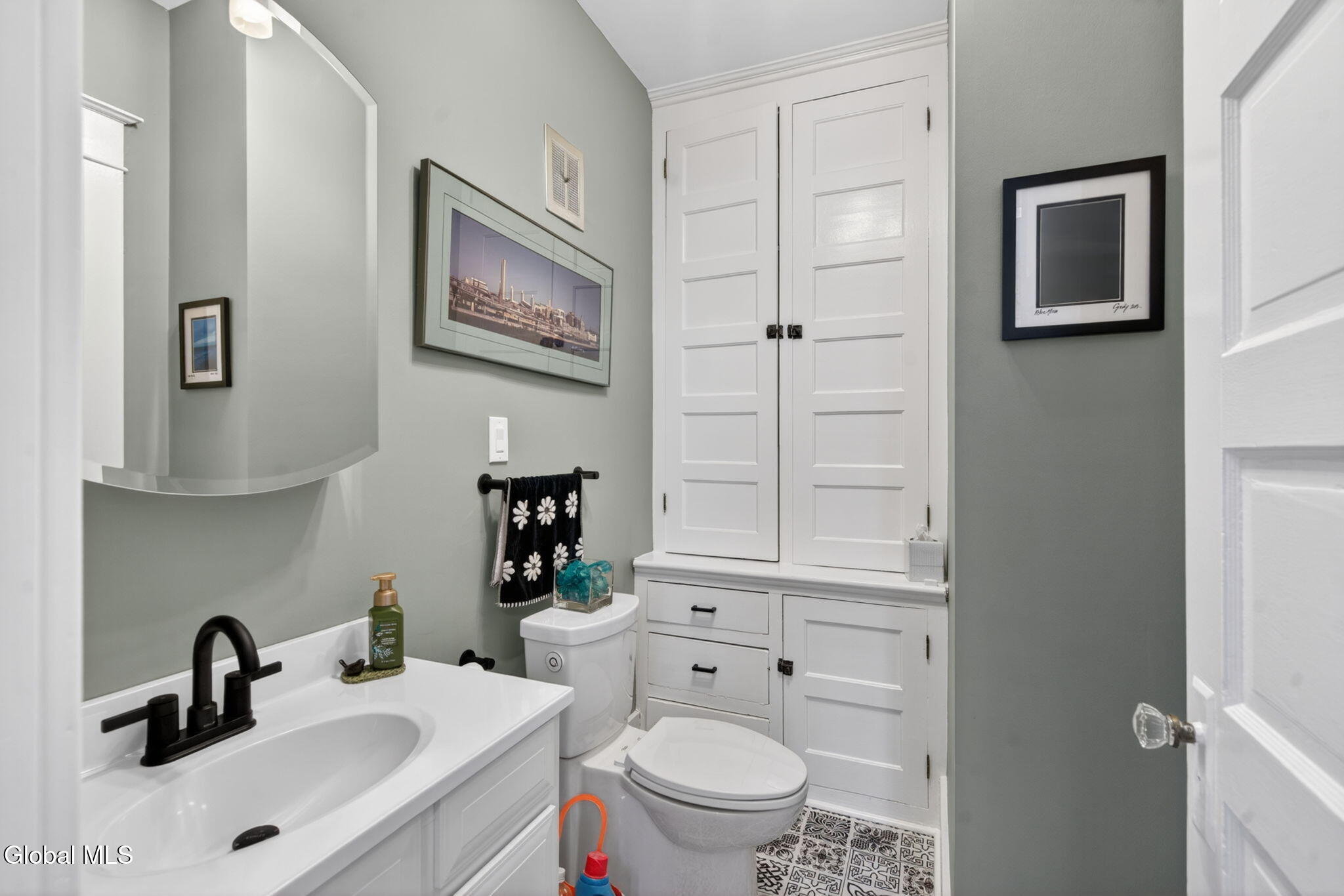 446 Yates Street Albany, NY 12208 - Photo 20 of 53 26-web-or-mls-466-yates-st