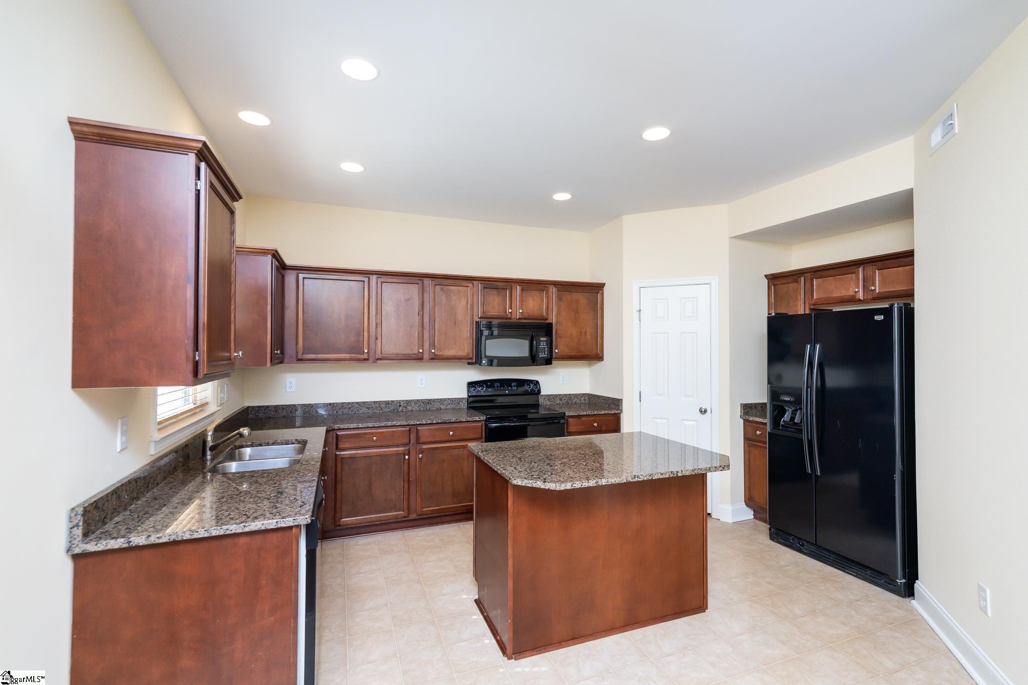 1007 Carlisle Place Anderson, SC 29621 - Photo 12 of 36