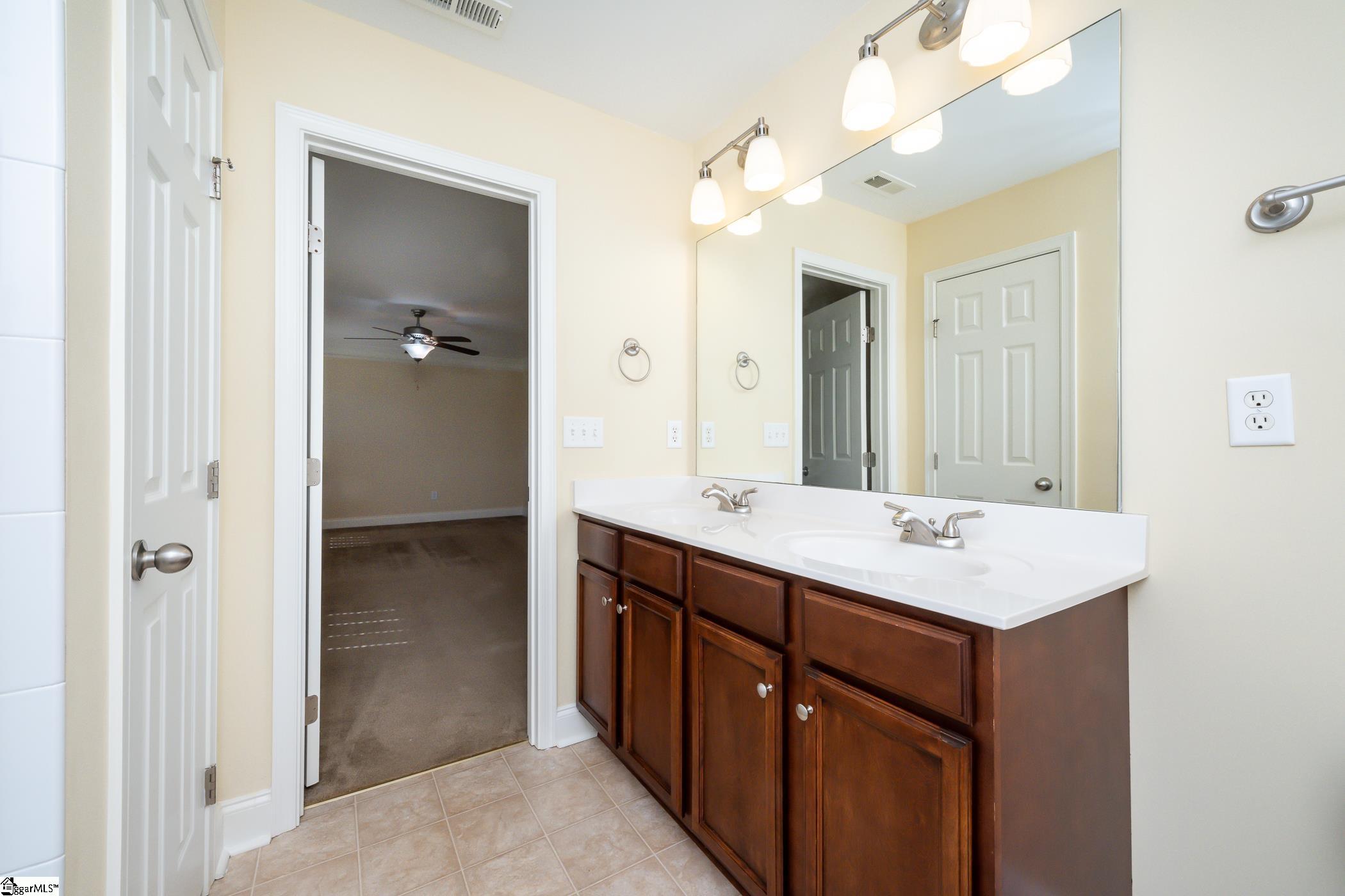 1007 Carlisle Place Anderson, SC 29621 - Photo 23 of 36