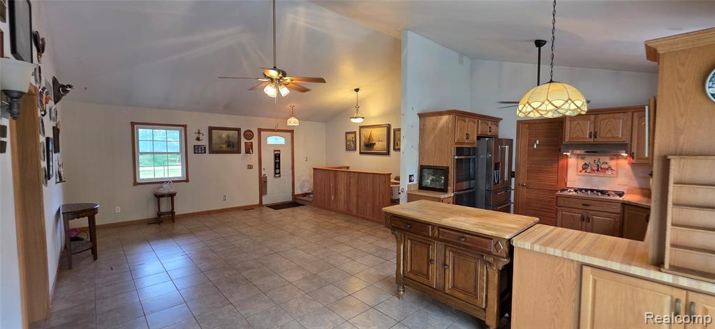 14062 Sanford Road Addison, MI 49220 - Photo 5 of 61