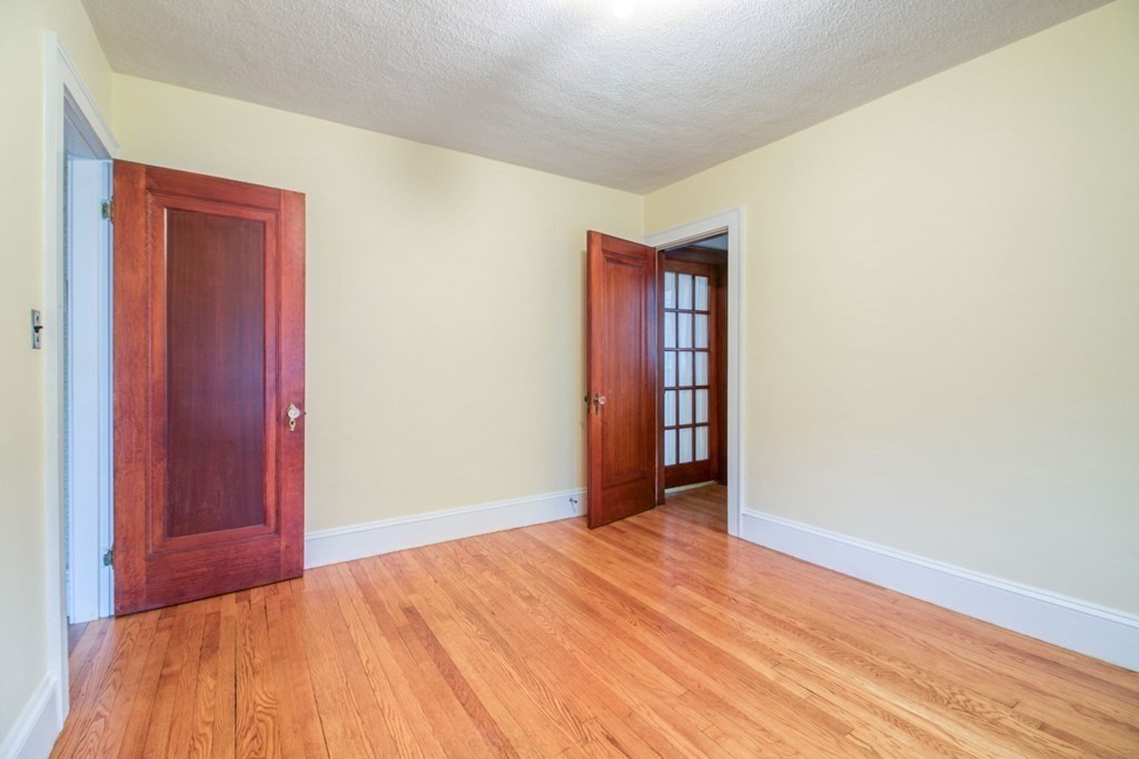 83-85 Mayfair Avenue Springfield, MA 01104 - Photo 3 of 23 Gallery Image 3