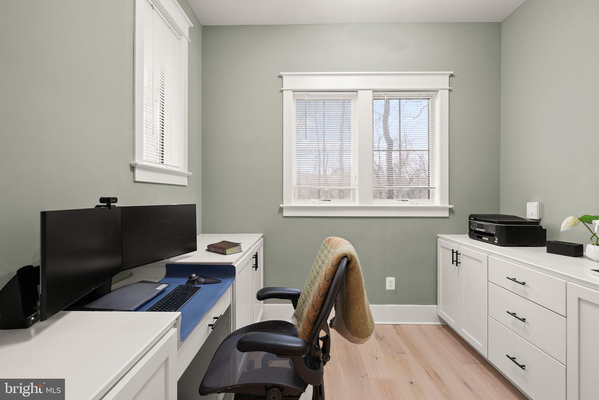 17819 Yatton Road Round Hill, VA 20141 - Photo 30 of 92 Corner Office off Kitchen