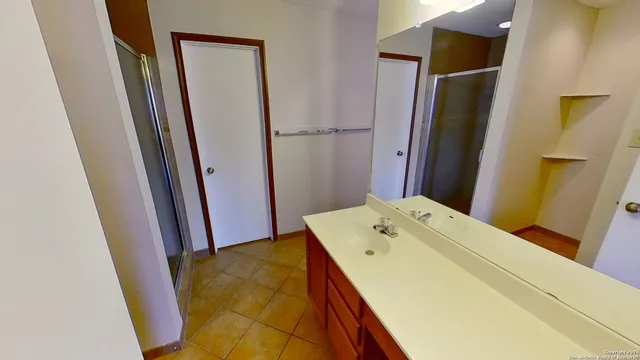 $1,800 | 2547 Smokey Creek, Schertz, TX 78154