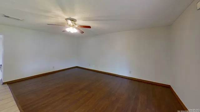 $1,800 | 2547 Smokey Creek, Schertz, TX 78154