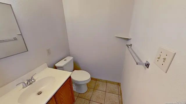 $1,800 | 2547 Smokey Creek, Schertz, TX 78154