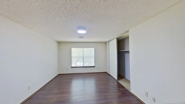 $1,800 | 2547 Smokey Creek, Schertz, TX 78154