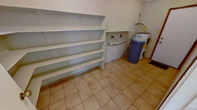 $1,800 | 2547 Smokey Creek, Schertz, TX 78154