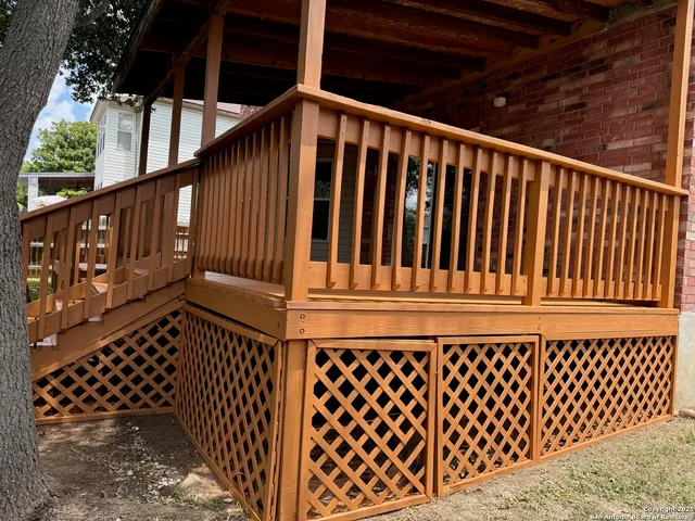 $1,800 | 2547 Smokey Creek, Schertz, TX 78154