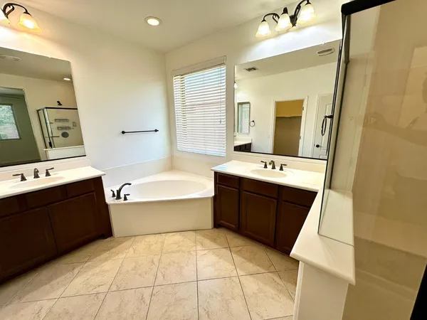 $2,495 | 4261 North 180th Lane, Goodyear, AZ 85395