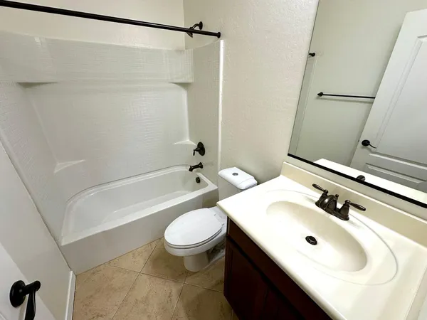 $2,495 | 4261 North 180th Lane, Goodyear, AZ 85395