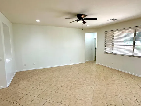 $2,495 | 4261 North 180th Lane, Goodyear, AZ 85395