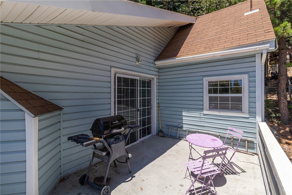 1223 Bear Springs Road Rimforest, CA 92378 - Photo 12 of 54