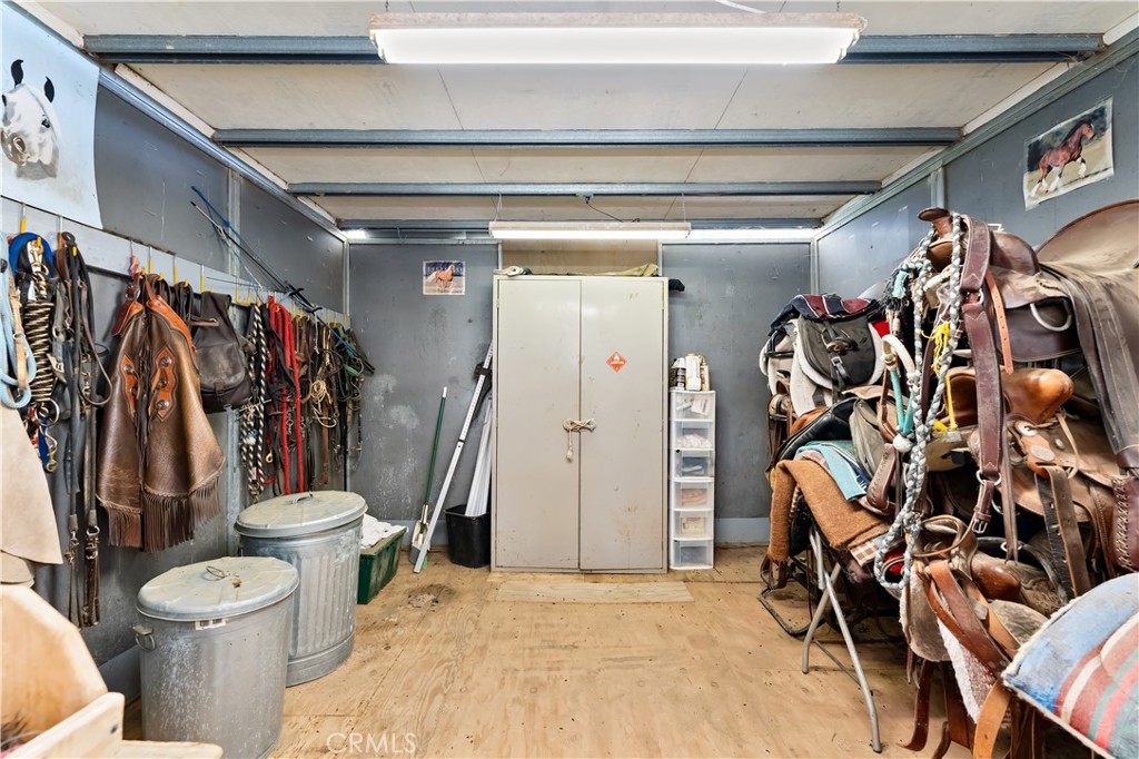 29972 Chihuahua Valley Road Warner Springs, CA 92086 - Photo 27 of 55 a view of a walk in closet