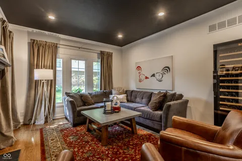 $1,300,000 | 4626 Woods Edge Drive, Zionsville, IN 46077