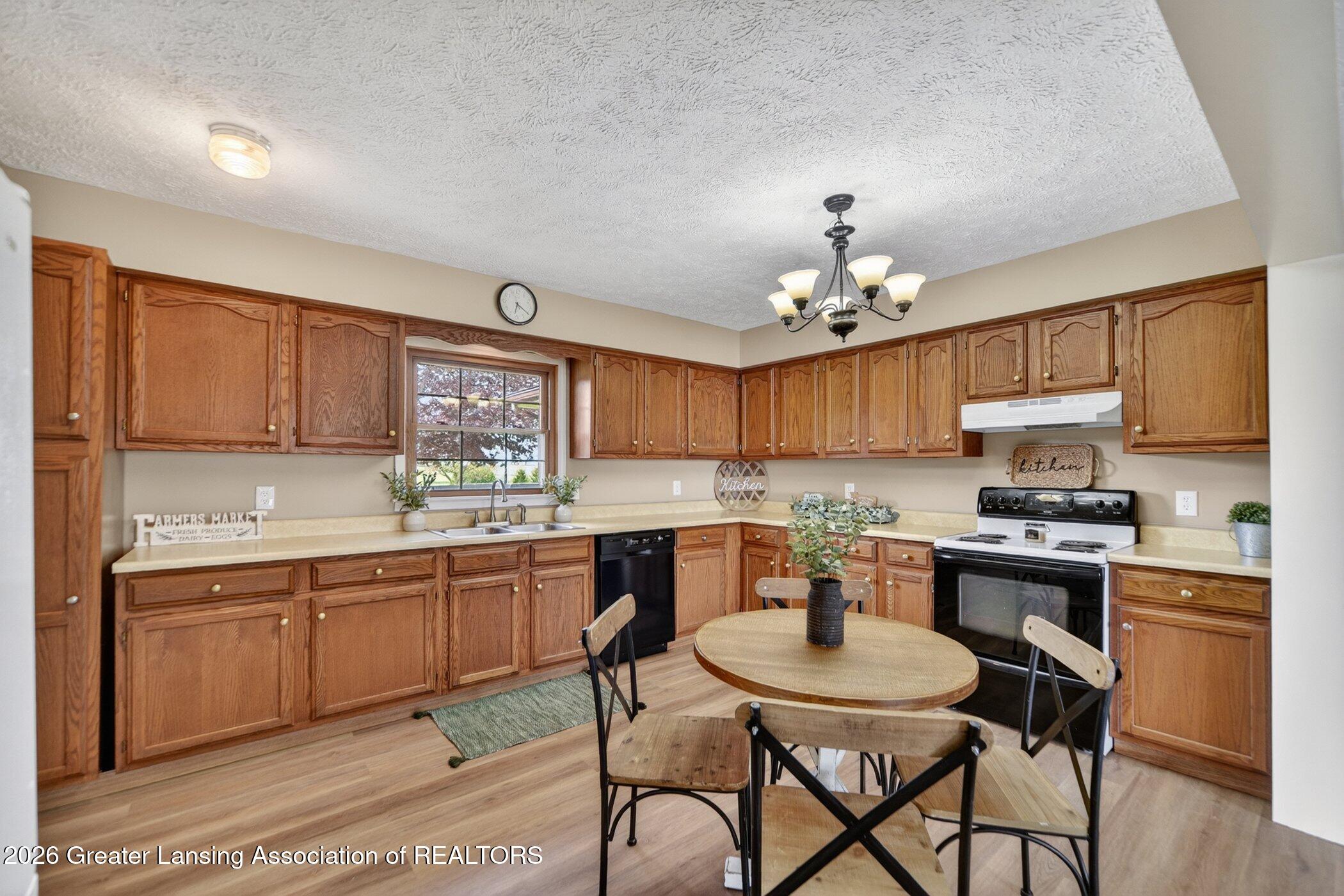 4455 North Scott Road St. Johns, MI 48879 - Photo 9 of 30