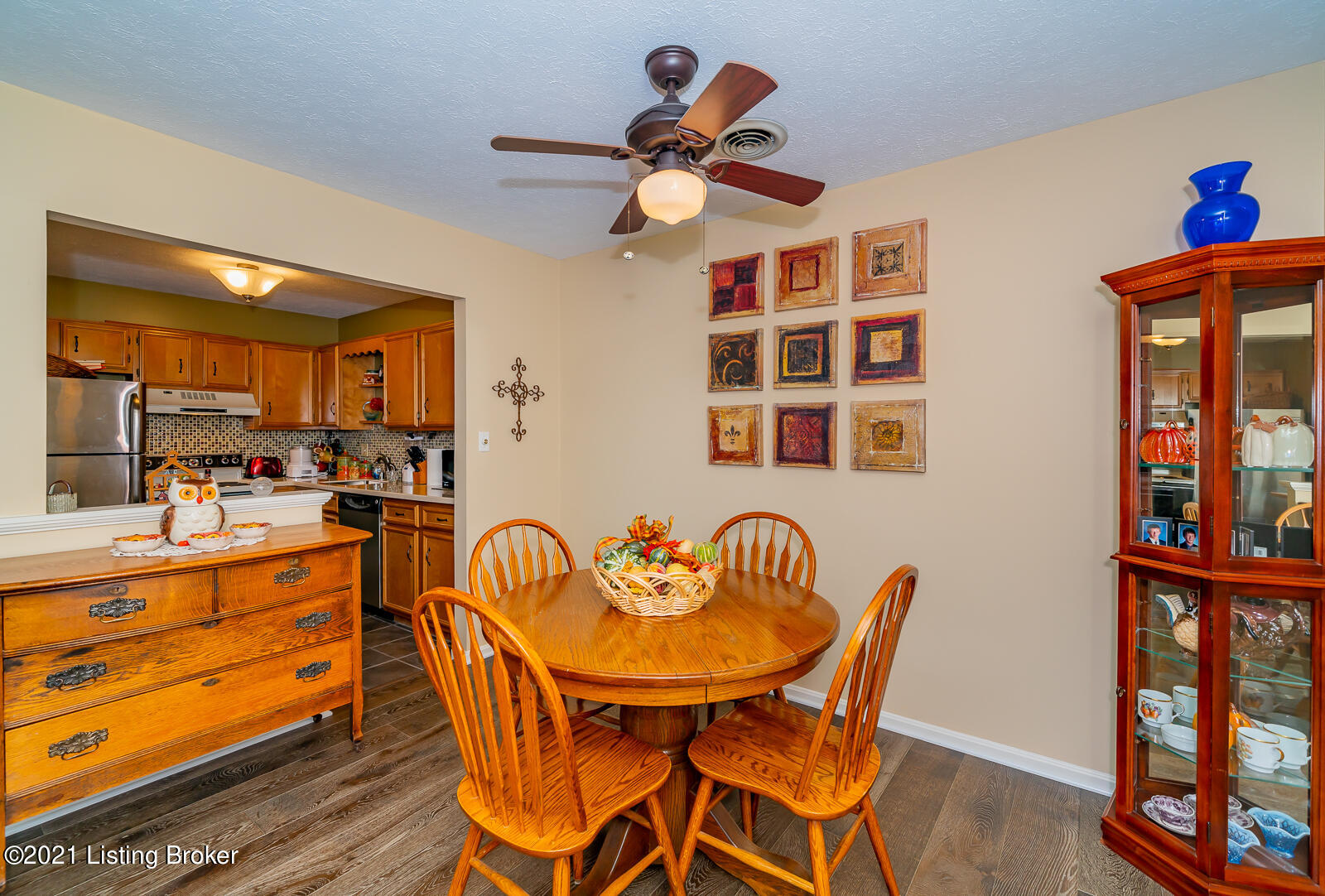 410 Mockingbird Valley Road, Unit 45 Louisville, KY 40207 - Photo 10 of 30 410 Mockingbird Valley Rd L-18