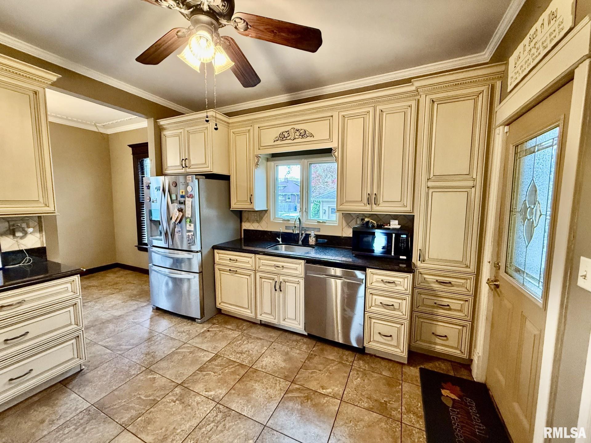 509 East Prospect Street Kewanee, IL 61443 - Photo 20 of 38