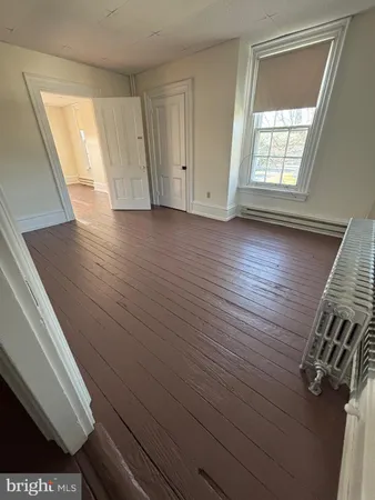 $1,350 | 22 South 6th Street, Unit 2, Oxford, PA 19363