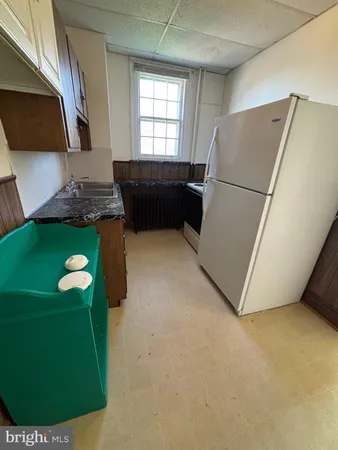 $1,350 | 22 South 6th Street, Unit 2, Oxford, PA 19363