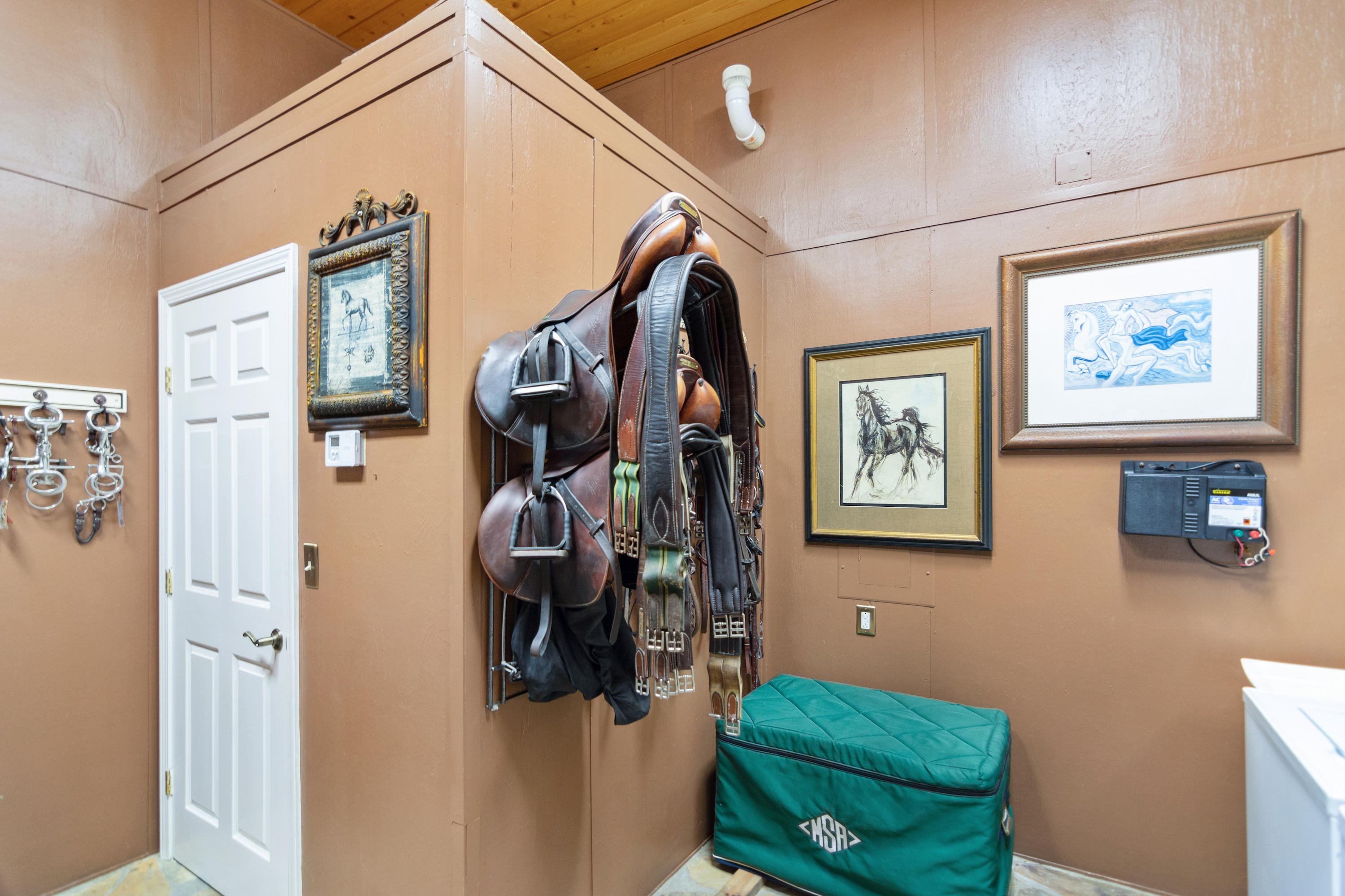 5676 Highway 2 DeFuniak Springs, FL 32433 - Photo 27 of 66 a view of a hallway with paintings on the wall
