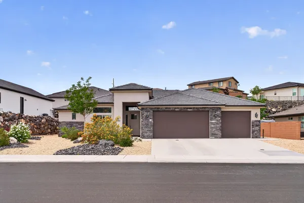 $570,000 | 1790 West Andesite Drive, Hurricane, UT 84737