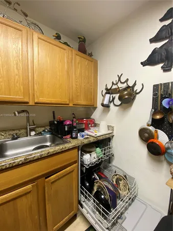 $1,800 | 1855 Northeast 121st Street, Unit 36, North Miami, FL 33181