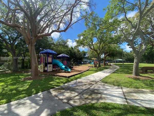 $1,800 | 1855 Northeast 121st Street, Unit 36, North Miami, FL 33181