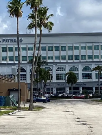 $1,800 | 1855 Northeast 121st Street, Unit 36, North Miami, FL 33181