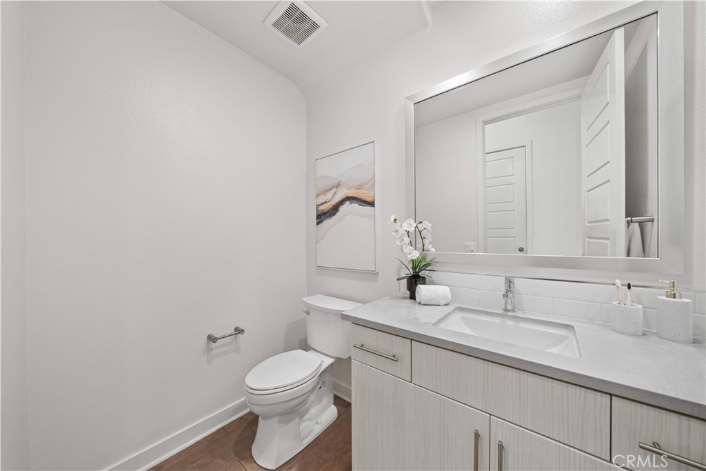 229 Radial Irvine, CA 92618 - Photo 18 of 48