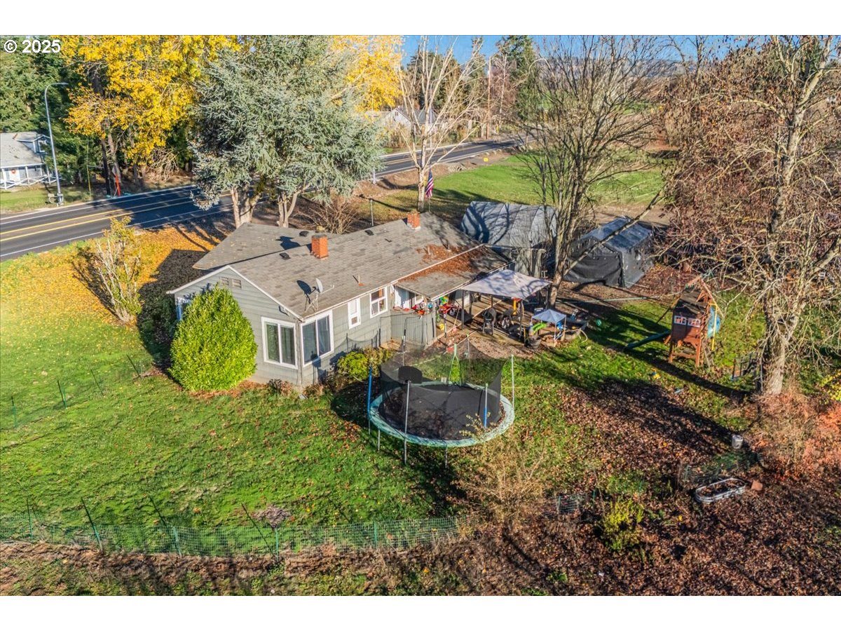 26050 Southwest Farmington Road Hillsboro, OR 97123 - Photo 14 of 23