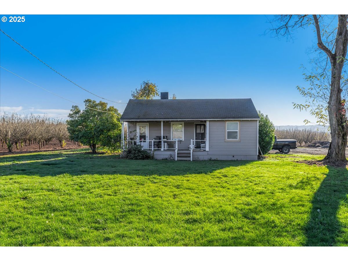 26050 Southwest Farmington Road Hillsboro, OR 97123 - Photo 19 of 23