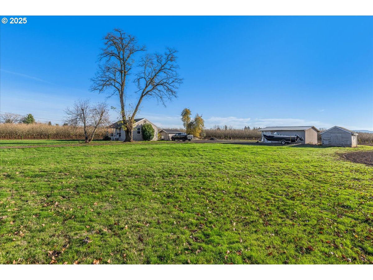 26050 Southwest Farmington Road Hillsboro, OR 97123 - Photo 21 of 23