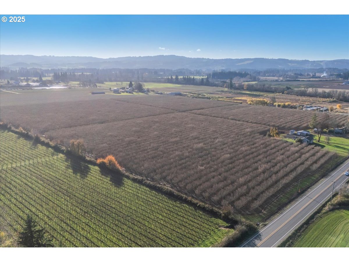 26050 Southwest Farmington Road Hillsboro, OR 97123 - Photo 6 of 23