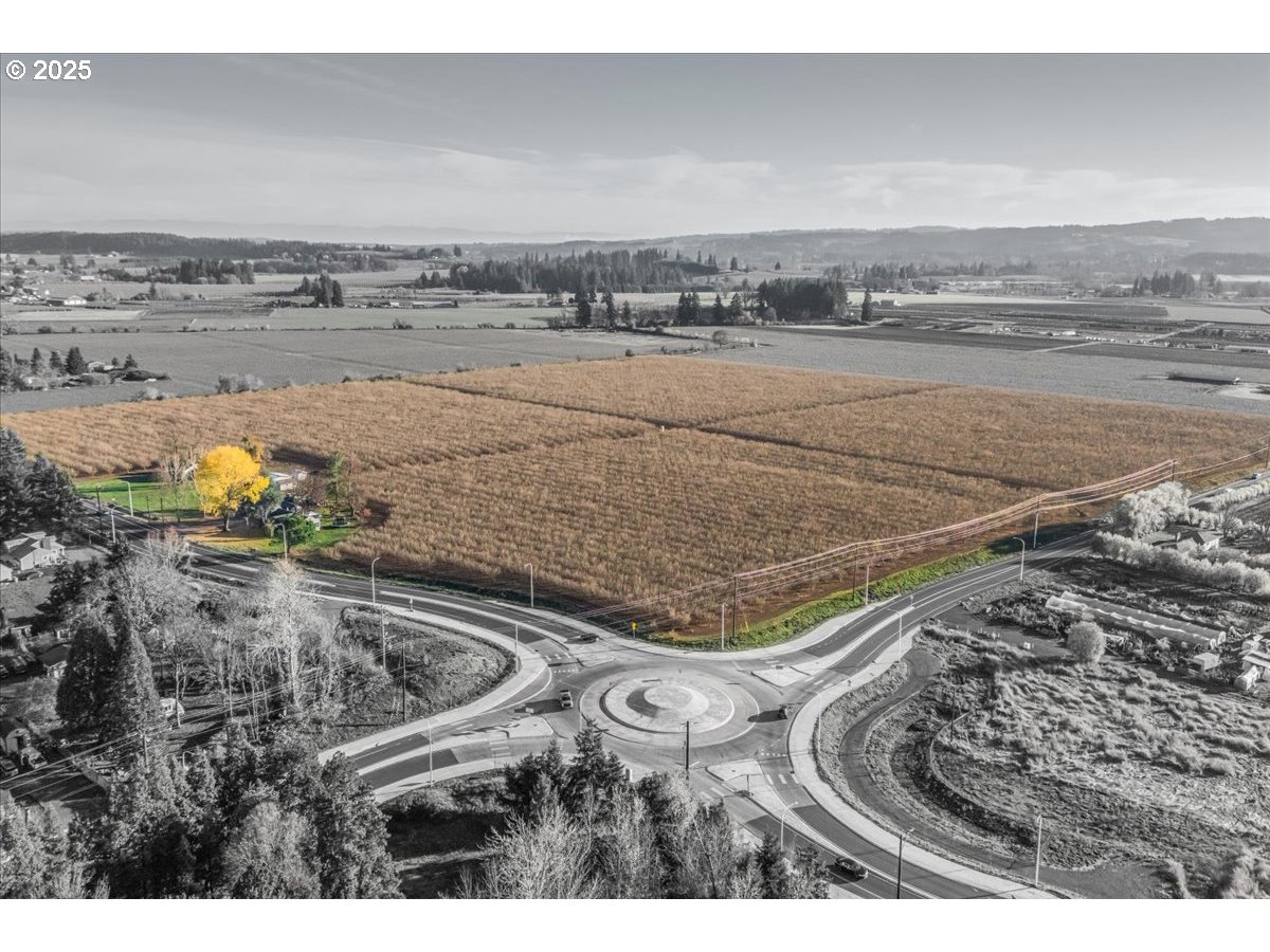 26050 Southwest Farmington Road Hillsboro, OR 97123 - Photo 7 of 23