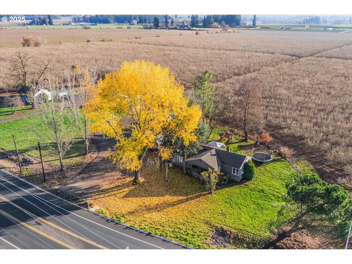 26050 Southwest Farmington Road Hillsboro, OR 97123 - Photo 9 of 23