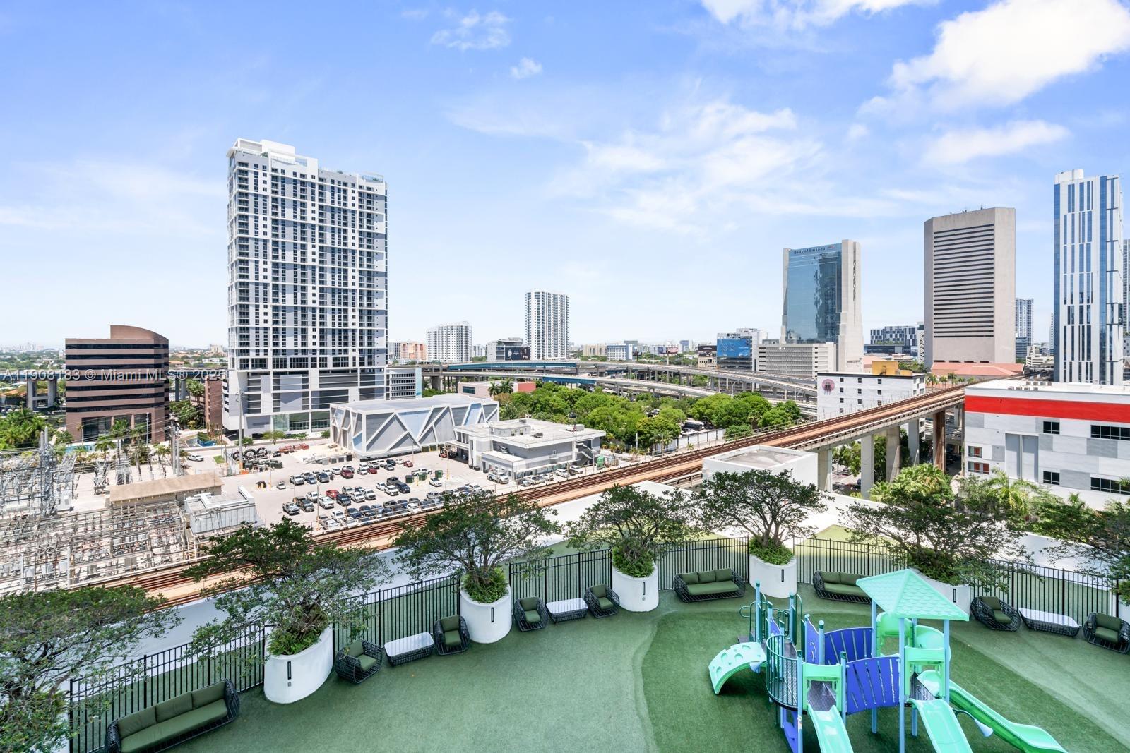 90 Southwest 3rd Street, Unit 1209 Miami, FL 33130 - Photo 15 of 19