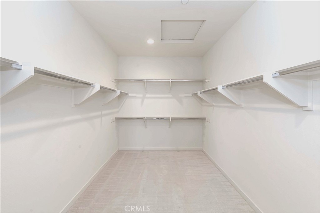 6521 Canyon Oaks Drive Simi Valley, CA 93063 - Photo 28 of 39 a view of an empty room