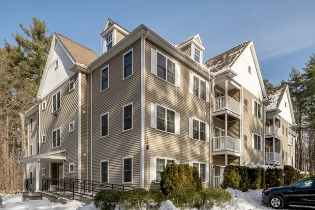 $385,000 | 24 Shayne Road, Unit 110, Franklin, MA 02038