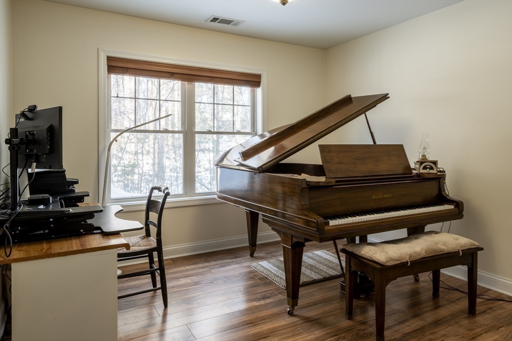 24 Shayne Road, Unit 110 Franklin, MA 02038 - Photo 9 of 11