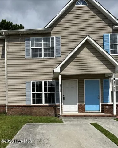 $1,100 | 1059 West Pueblo Drive, Jacksonville, NC 28546