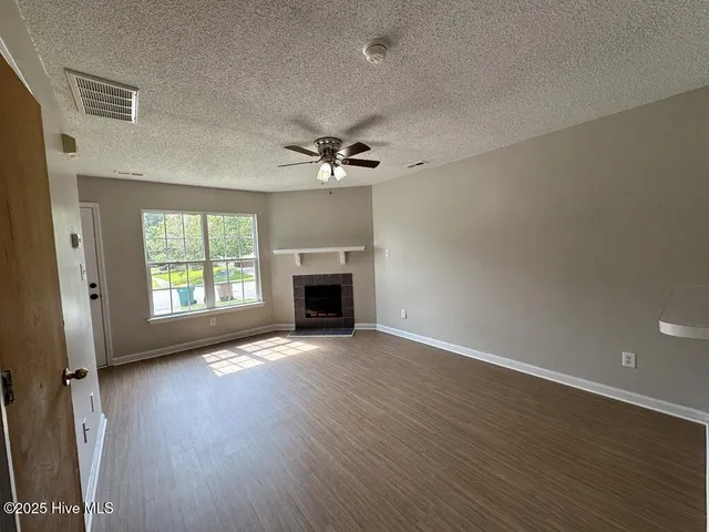 $1,100 | 1059 West Pueblo Drive, Jacksonville, NC 28546