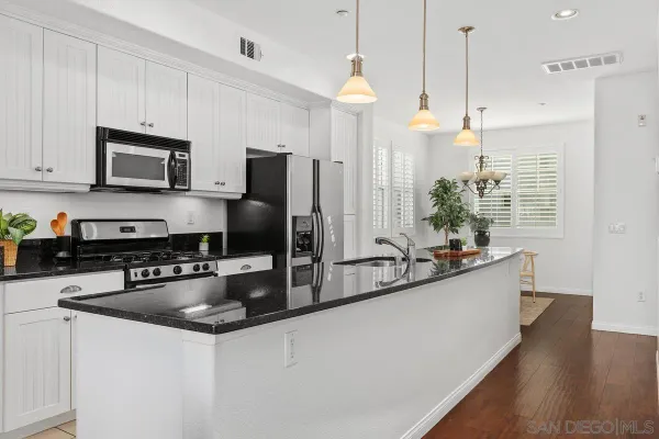 $839,000 | 790 Harbor Cliff Way, Unit 183, Oceanside, CA 92054