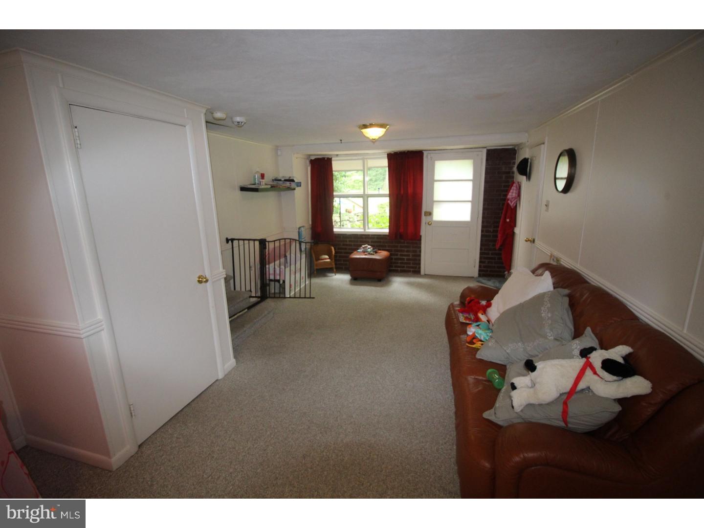 2037 Springhouse Road Broomall, PA 19008 - Photo 10 of 24