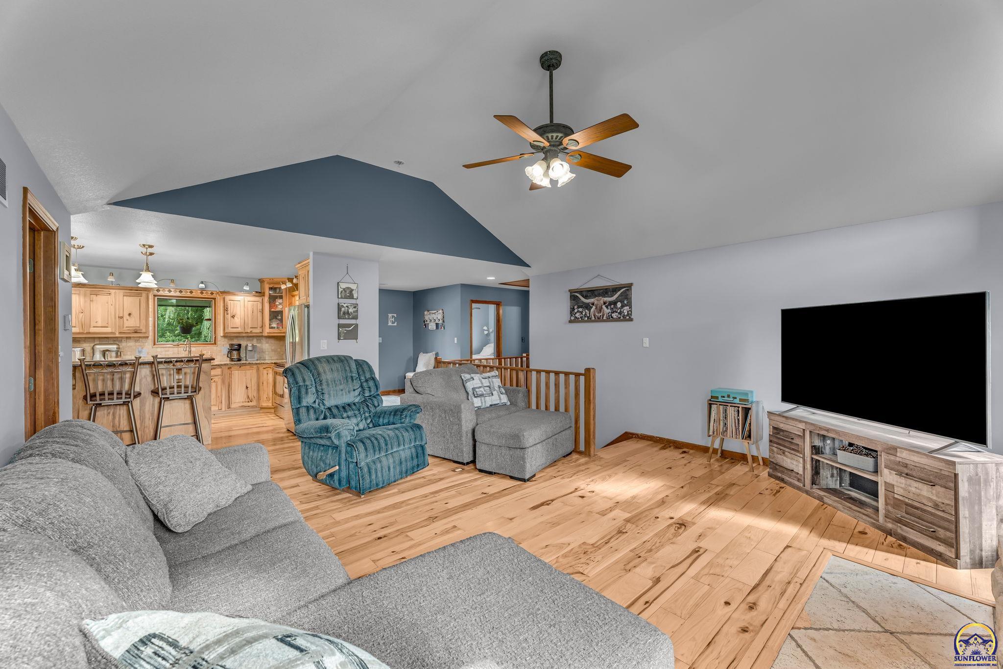 8425 Northeast Marple Road Topeka, KS 66617 - Photo 13 of 46
